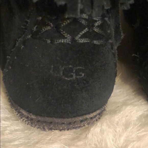 Ugg fringe bootie 2 (2100) - Picture 4 of 7